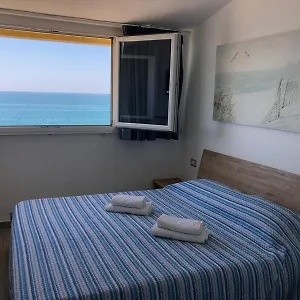 Pm 28 Via Lungomare Duca Degli Abruzzi Appartamento