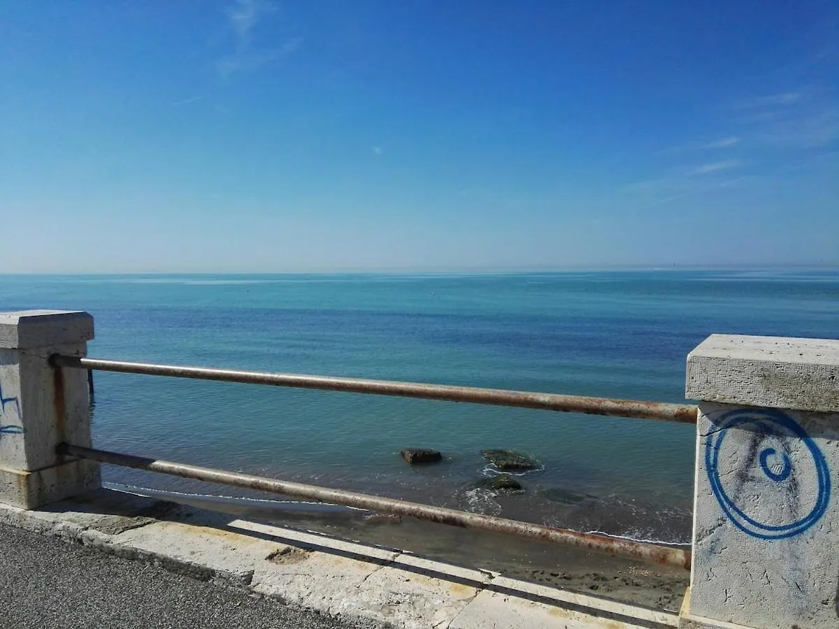 Nuvola Verde Lido di Ostia 0*,